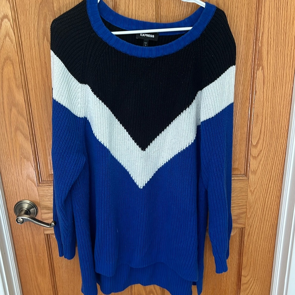 Tunic length sweater